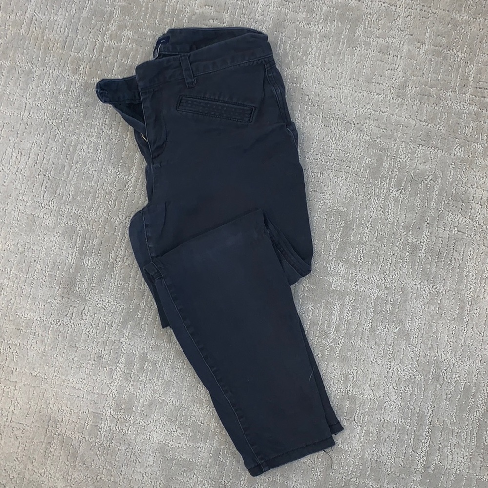 Gap • ankle chinos